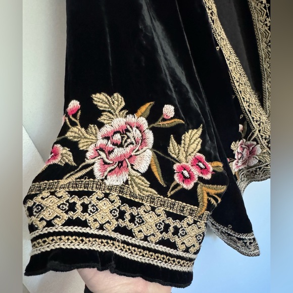 Johnny Was Black Velvet Jacket with Pink and Gold Embroidery - Picture 3 of 5